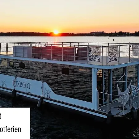 Luxboot Elisa Hausboot Mit Starlink Internet Hotel na wodzie